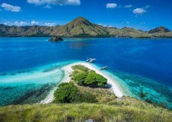 8 Objek Wisata Maluku yang Menjadi Spot Terbaik untuk dikunjungi
